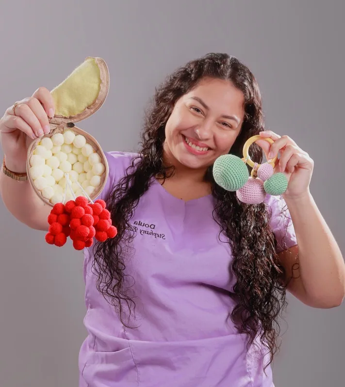 Stephany Falcão durante uma atividade de educação perinatal